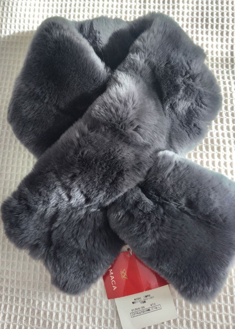 アマカ　レッキスラビット ファーティペット　グレー　ブラック 楽天市場】レッキスラビット ファー ティペット マフラー Wフェイス