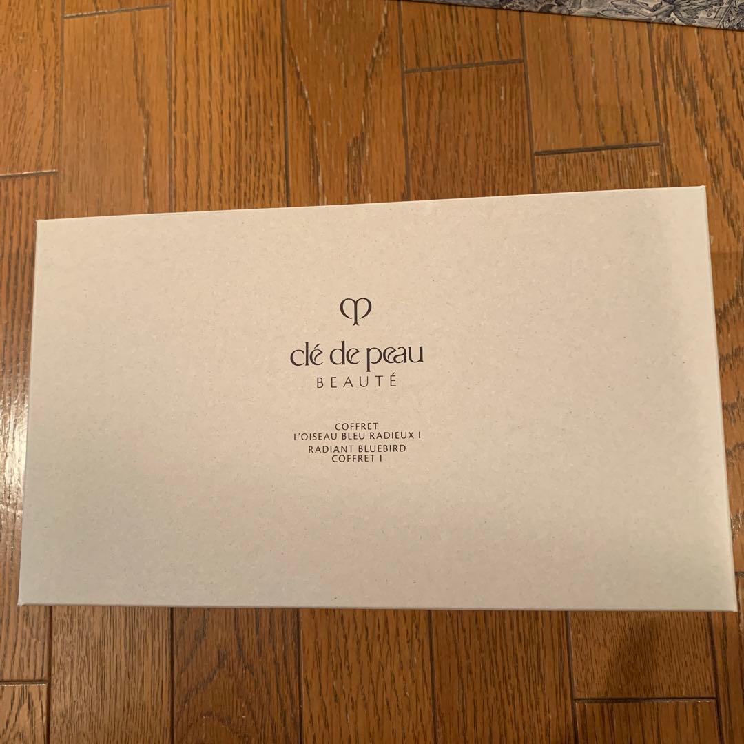 新品】クレドポーボーテラディアンスギフト2023 ☆ブルーブラック達成