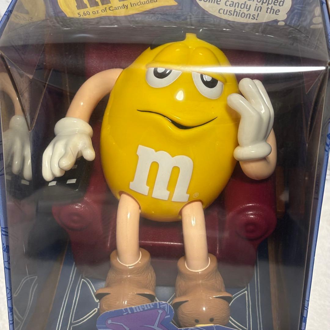m&m's ディスプレイ イエロー LA-Z-BOYソファーエムアンドエムズ