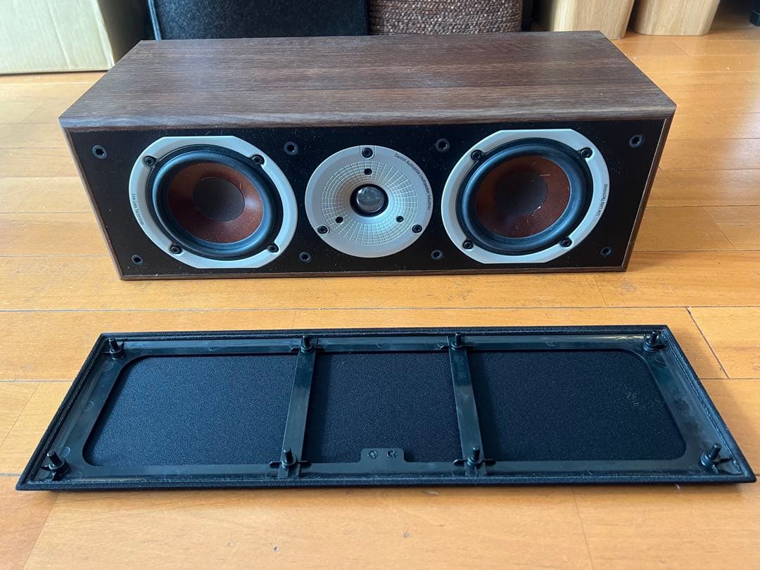 DALI SPEKTOR VOKAL センタースピーカー Amazon | DALI Spektor Vokal Centre スピーカー (ブラック) | DALI