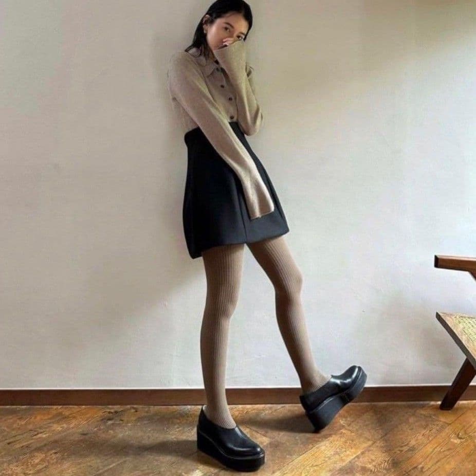 AWA様✨【近年モデル 松本恵奈着用】クラネ　ボリュームソールシューズ　牛革　黒 AWA様✨【近年モデル 松本恵奈着用】クラネ ボリュームソールシューズ