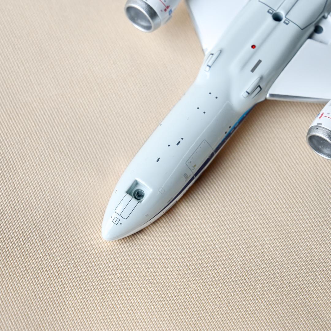 ANA B787-8 成田市制施行70周年 ギア着脱可 1/400