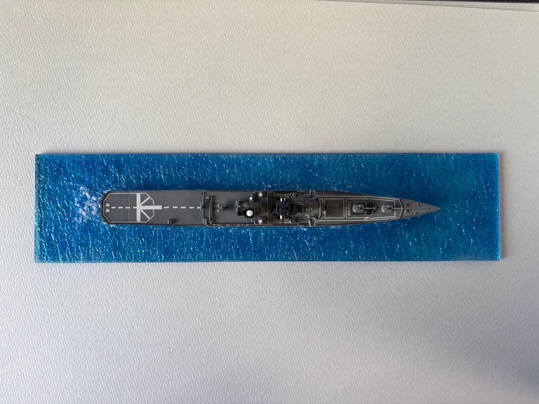 1/700 海上自衛隊 護衛艦くらま 全塗装 洋上ジオラマ - メルカリ