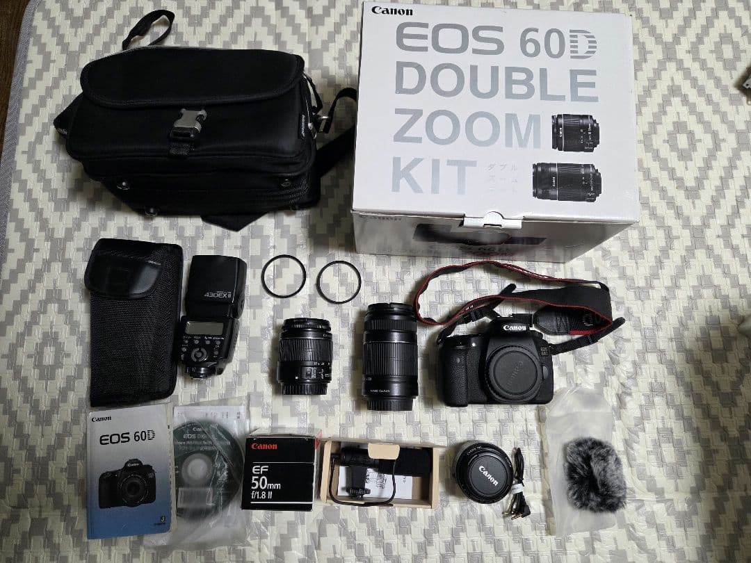 Canon EOS 60D ダブルズームキット＋付属品多数 Canon EOS 60D ダブルズームキット 買取価格｜店頭買取 - リファン布施店