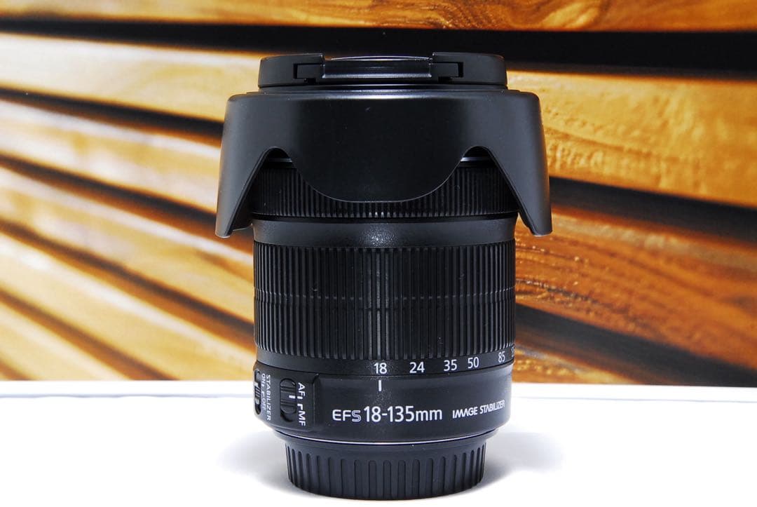 レンズ(ズーム) CANON EF-S 18-135mm F3.5-5.6 IS STM