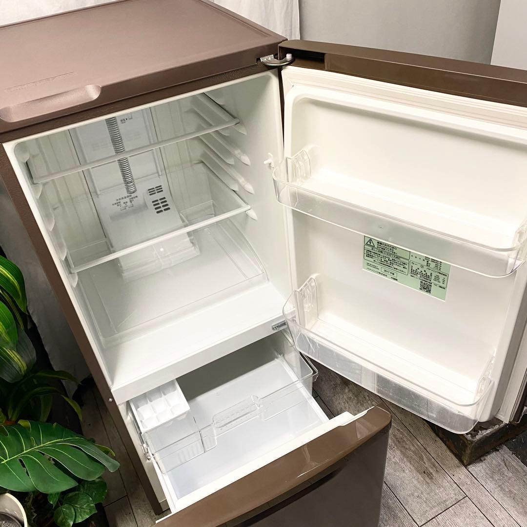 ブラウン家電はオシャレで人気だよー♪2ドア冷凍冷蔵庫138L
