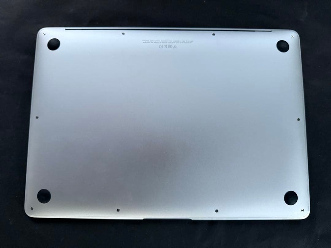 保証付！MacBook Air M1 2020/13.3/256GB/8GB