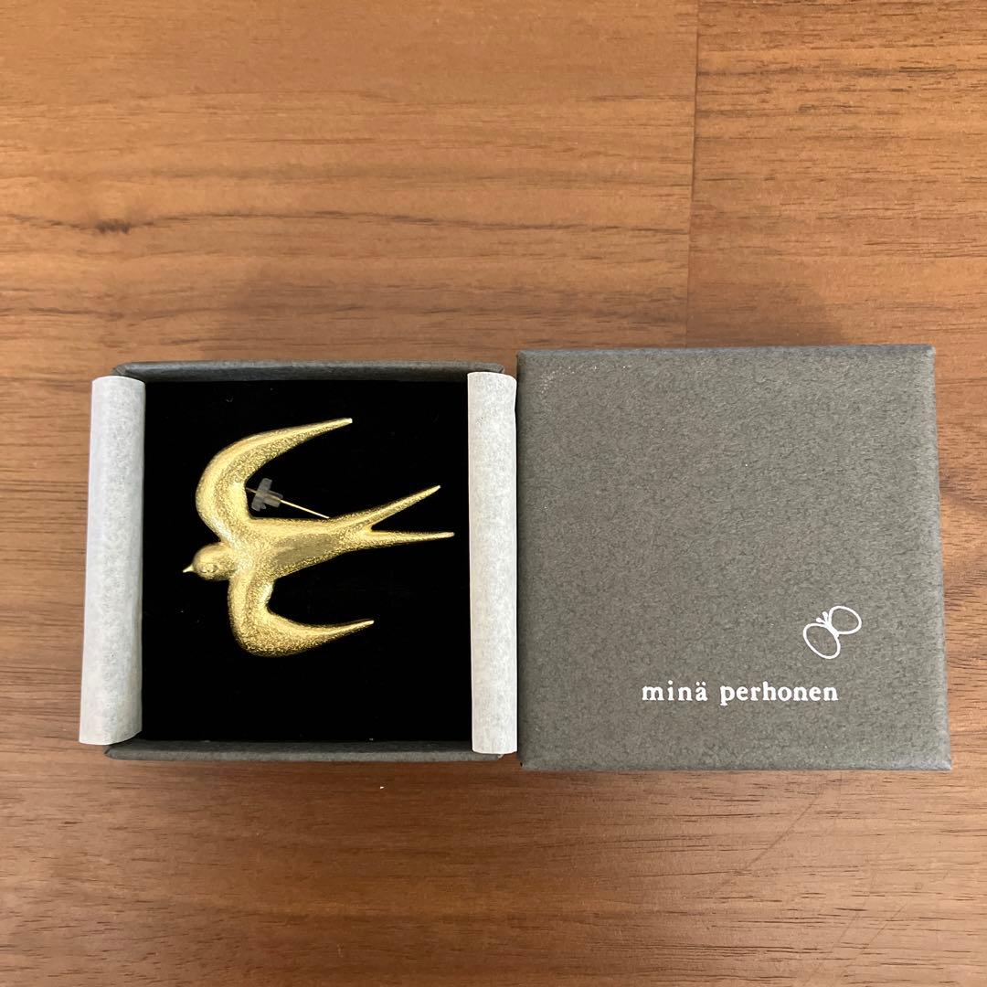 ミナペルホネン ブローチ hello swallow / ゴールド