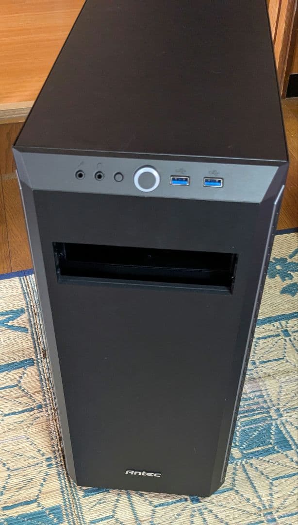 ANTEC P7 Silent 静音ケース P7 SILENT is the Best Silent PC Mid Tower Case with ATX/2 x 120mm