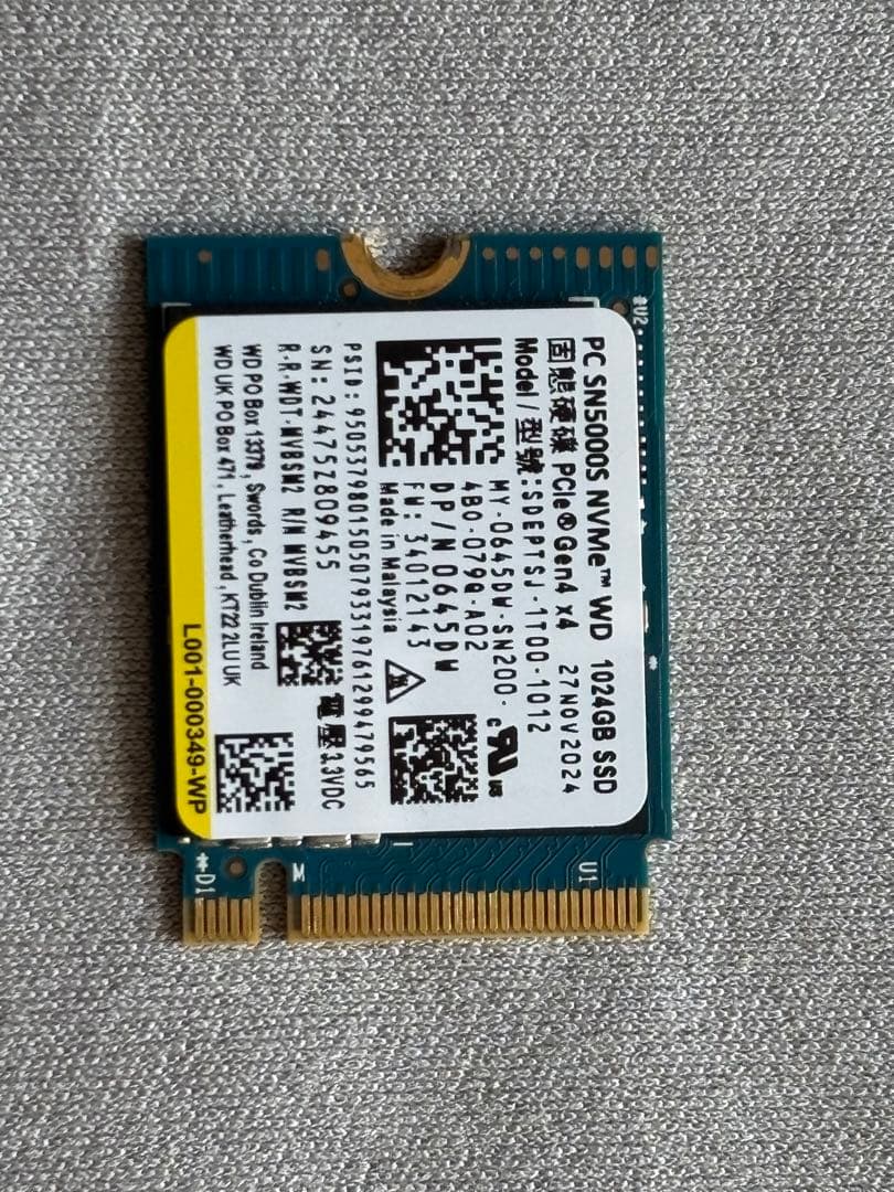 内蔵型SSD WD 1TB NVMe SSD WD Black Western Digital製 内蔵SSD 1TB SDAQNTW-1T00-1016 PC SN720