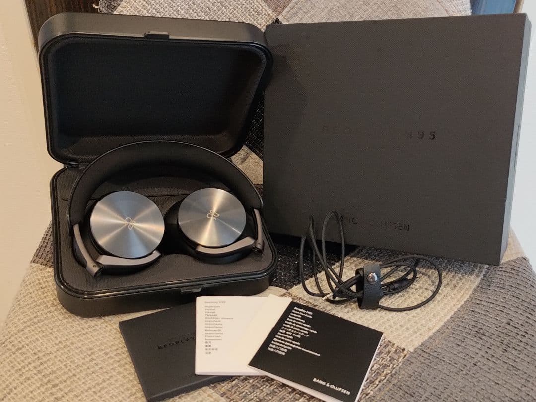 Beoplay H95 ワイヤレスヘッドホン ブラック Amazon.com: Bang & Olufsen Beoplay H95 Premium Comfortable