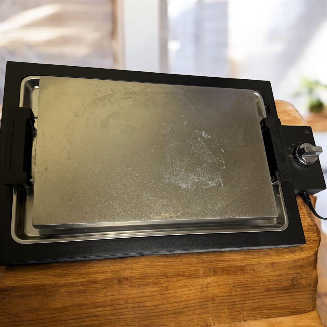 ヒーター式ホットプレート フィルムヒーターでムラなく焼けるホットプレートは左右で温度変更可