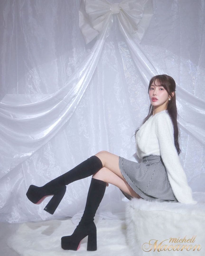 ミシェルマカロン 美脚ストレッチロングブーツ Sサイズ - メルカリ