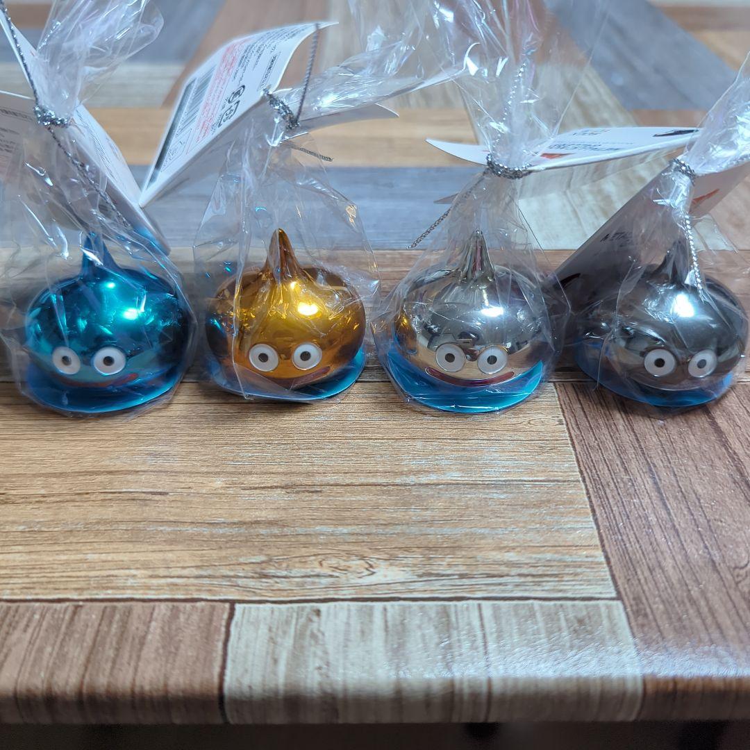 スライム　スライムベス　メタルスライム　スライムダーク ドラゴンクエスト メタリックモンスターズギャラリー」より