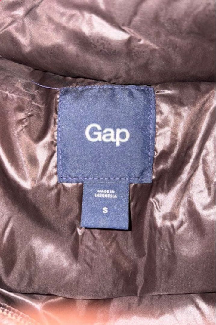 値下げ・即決welcome！！OLDGAP00sダウンベスト 平成光沢 y2k - メルカリ