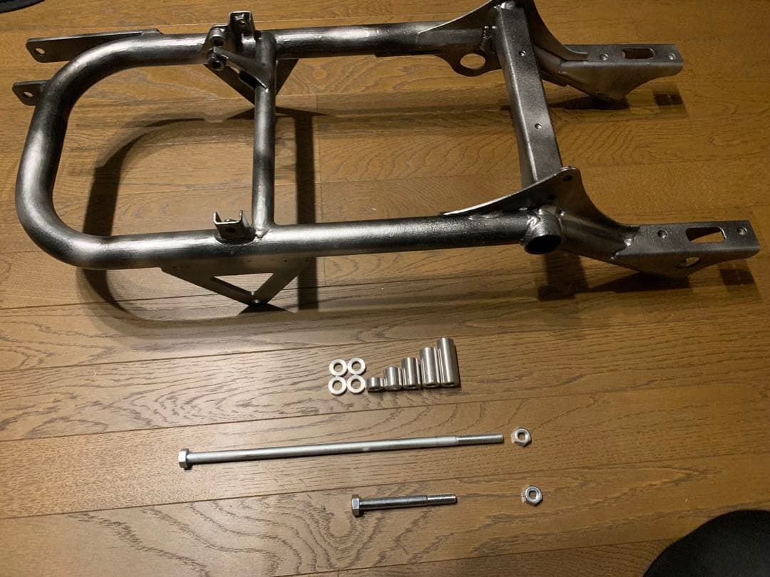 直吊りフレーム+リアハブ変換スペーサー+スパイクフレームキャップ　セット 直吊りフレーム+リアハブ変換スペーサー+スパイクフレームキャップ