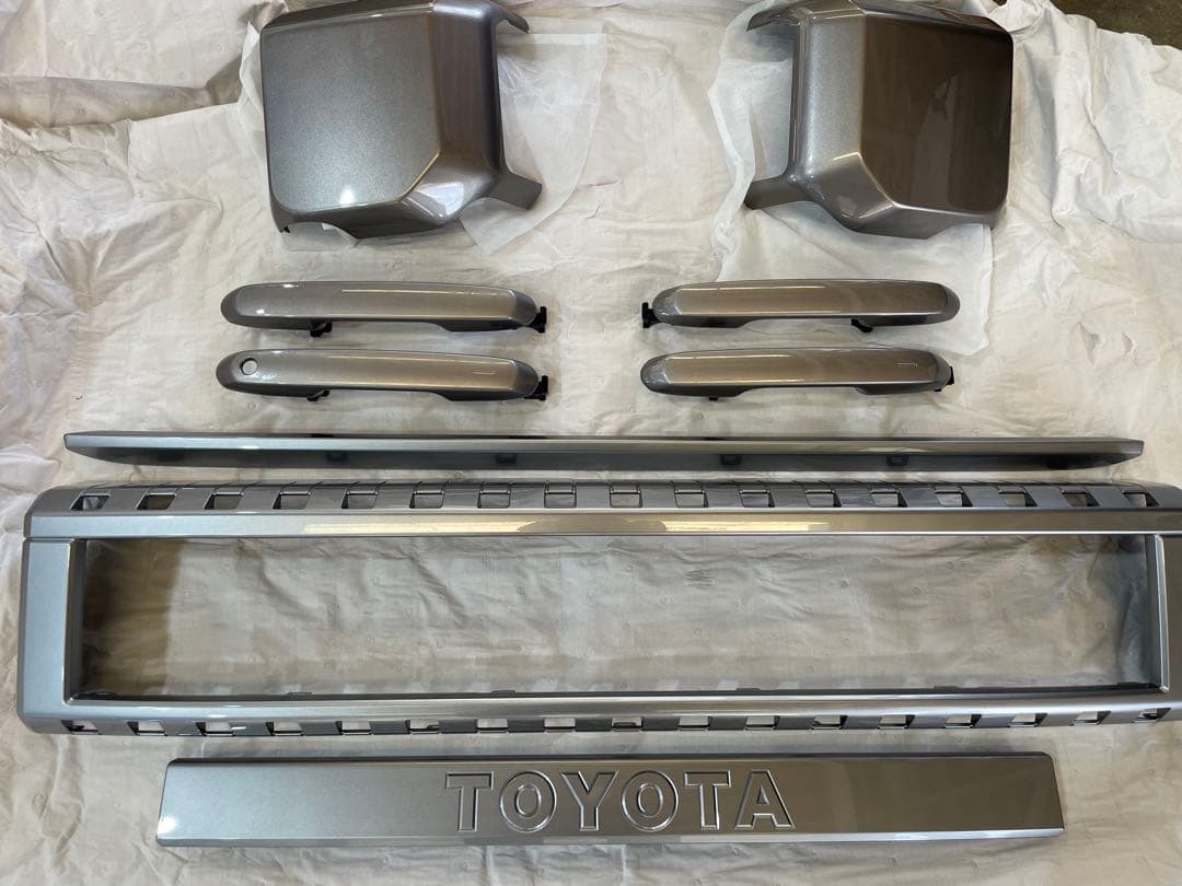 ランクル250 VX パーツ　新車外し 新車外し 美品】トヨタ ランドクルーザー250 VX 純正 18in 7.5J +60