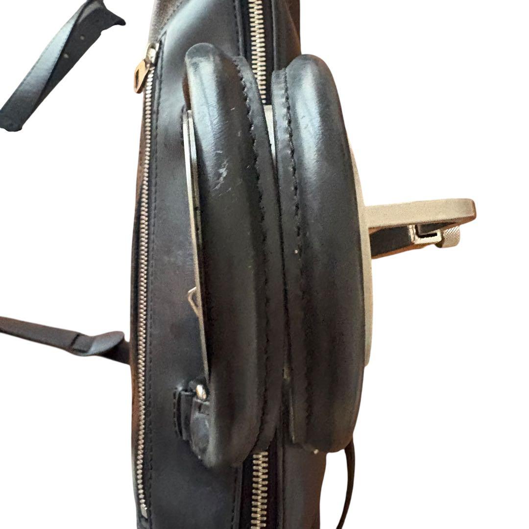 ルイヴィトン モノグラム マカサー ポルトドキュマン ジュール