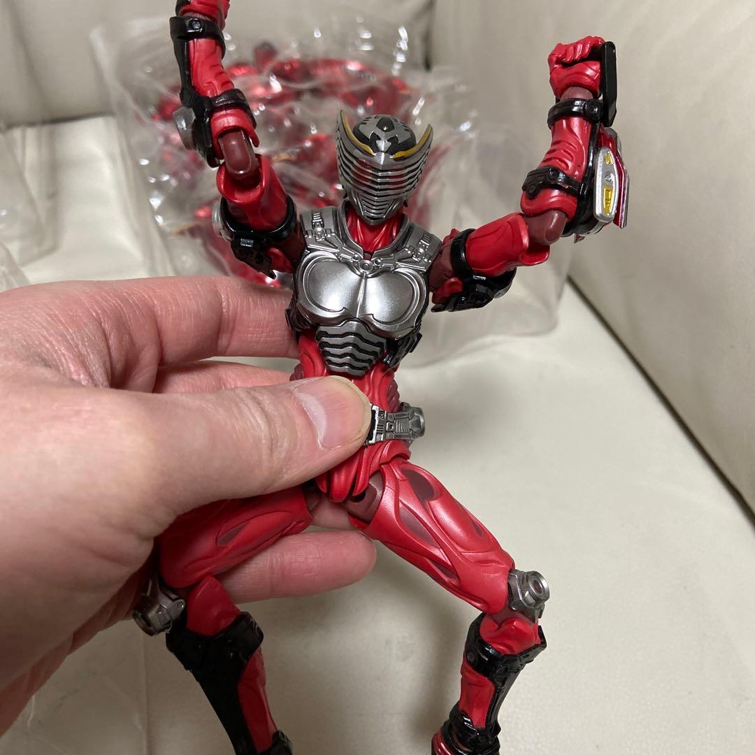 S.I.C. MASKED RIDER RYUKI 仮面ライダー龍騎 浅井真記 - メルカリ