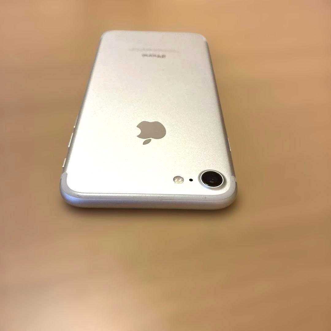 iPhone7 SIMフリー シルバー 初期化済み - メルカリ