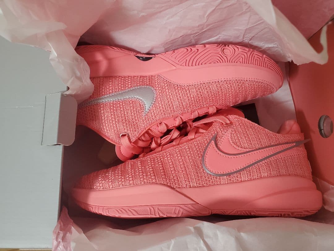 シューズ(男性用) Nike Lebron 20 Pink Diamond Nike LeBron 20 Pink Diamond Releases August 2025