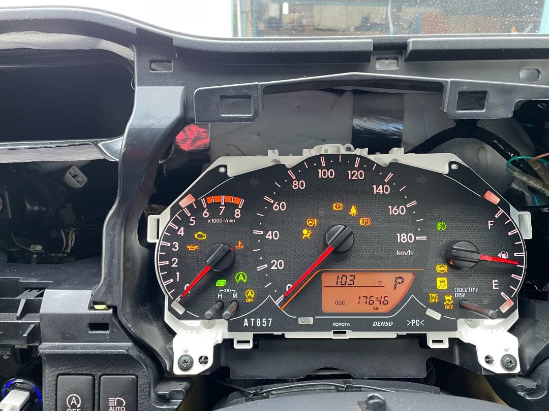 トヨタ ヴィッツ NCP120 スピードメーター メーターASSY 走行距離