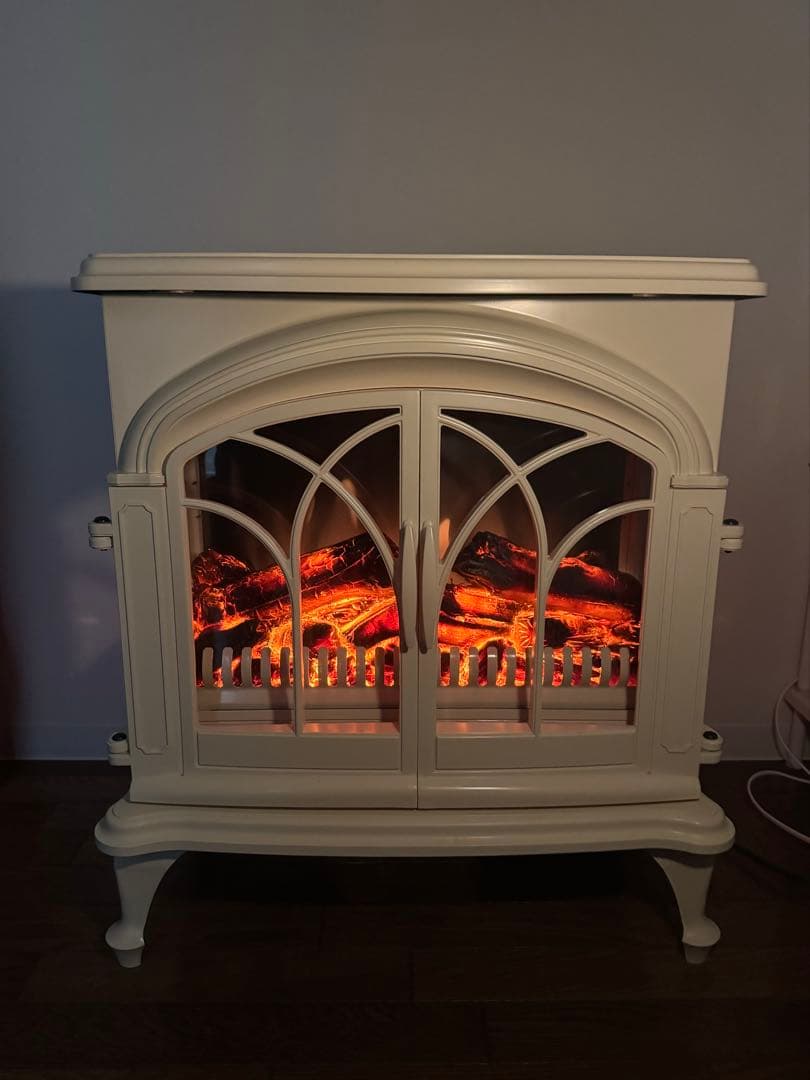 ニトリ ワイド暖炉型ファンヒーター アイボリー BLT-999B-3-IV - メルカリ