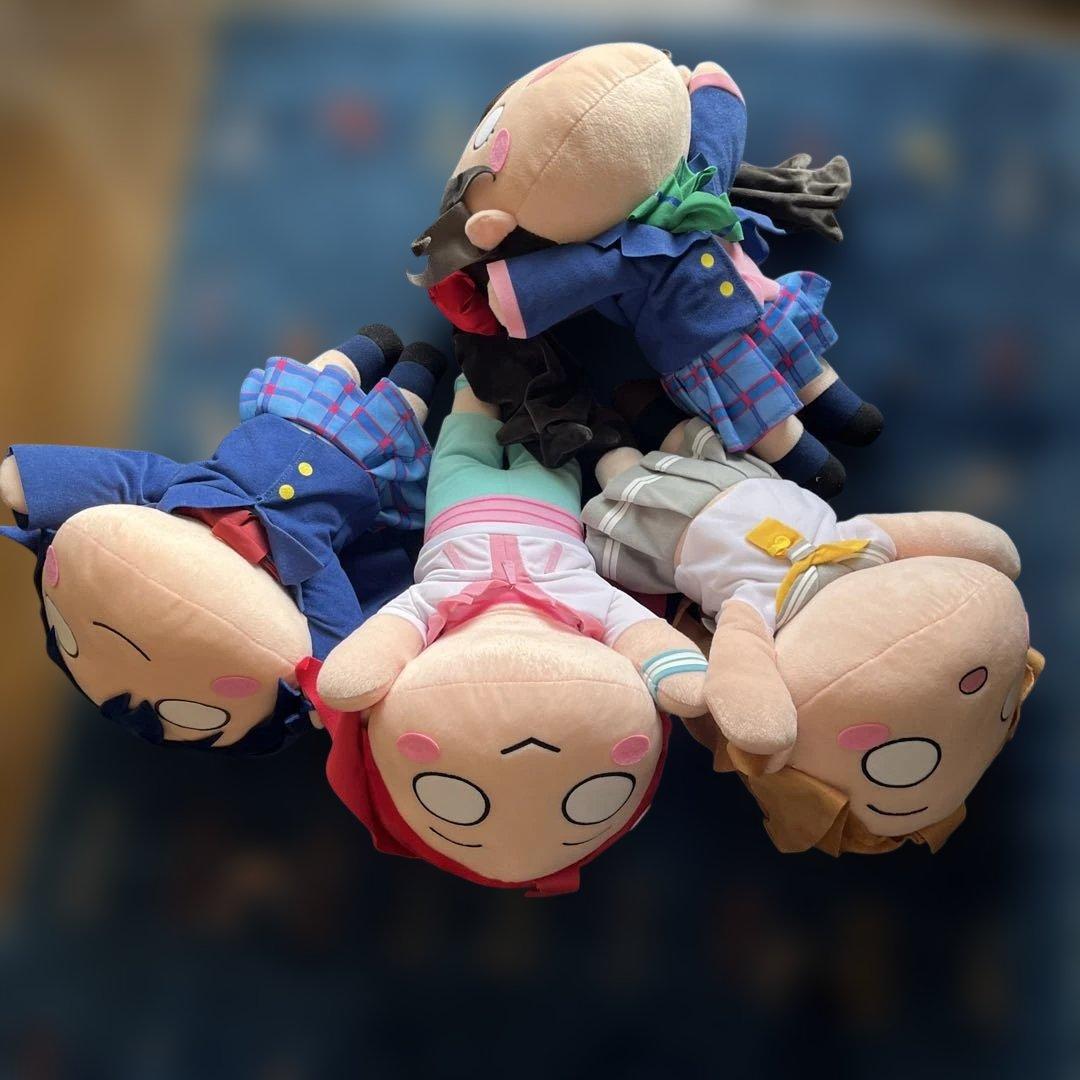 ラブライブ ハイパージャンボ 寝そべりぬいぐるみ 4個セット - メルカリ