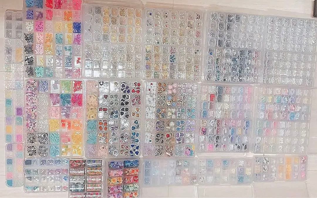 ネイルパーツ　まとめ売り　大量　デコパーツ　キラキラ　ビジュー　キャラクター 楽天市場】ポイント5倍ネイルパーツ キラキラ くま 2個 クマ ベア