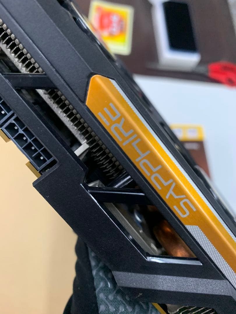 Sapphire R9 380X 8GB トリプルファン 動作未確認 sapphire r9 380