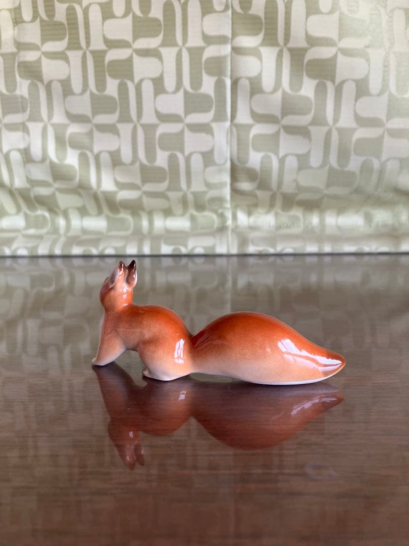 ロモノーソフ　フィギュリン　フィギュア　リス