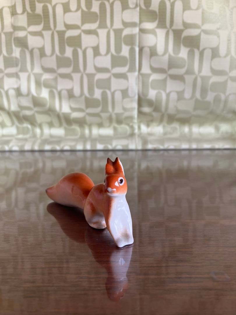 ロモノーソフ　フィギュリン　フィギュア　リス