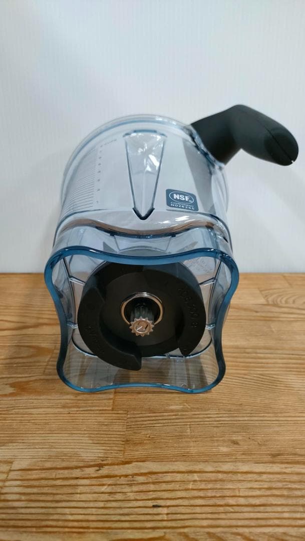 tomo2327様　【目立った傷や汚れなし】バイタミックスE520　1613