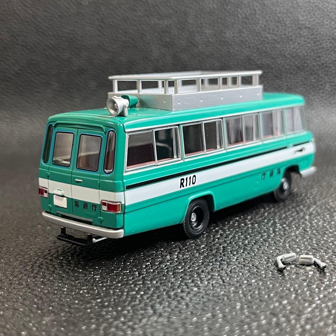 a26 トミカリミテッドヴィンテージネオ 日産 シビリアン 警視庁 機動