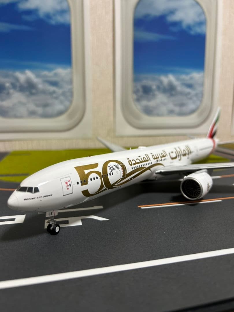 エミレーツ航空 UAE 50周年記念モデル B777 1/200