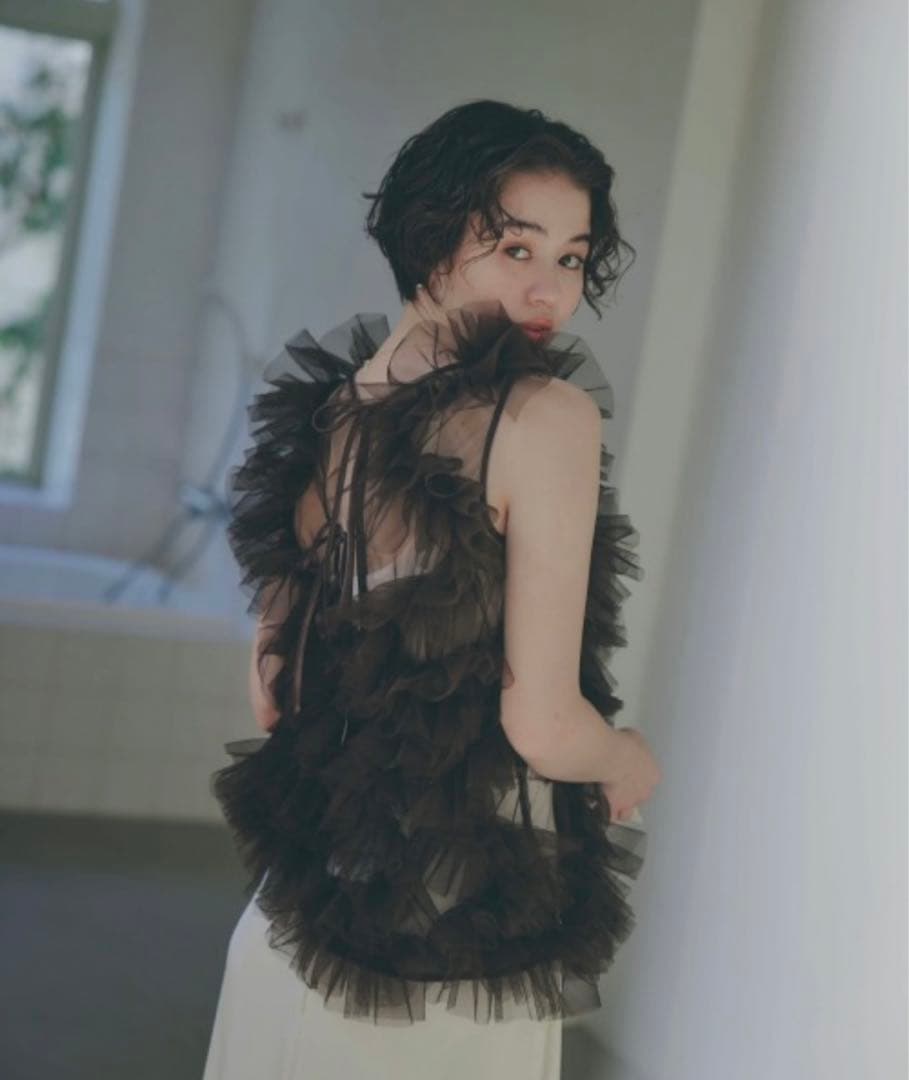 NOTREemor asymmetry tulle tops