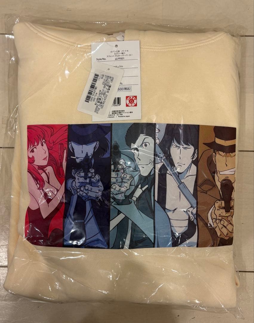 峰不二子　ルパン三世 スウェットパーカー M 峰不二子 ルパン三世 スウェットパーカー M - メルカリ