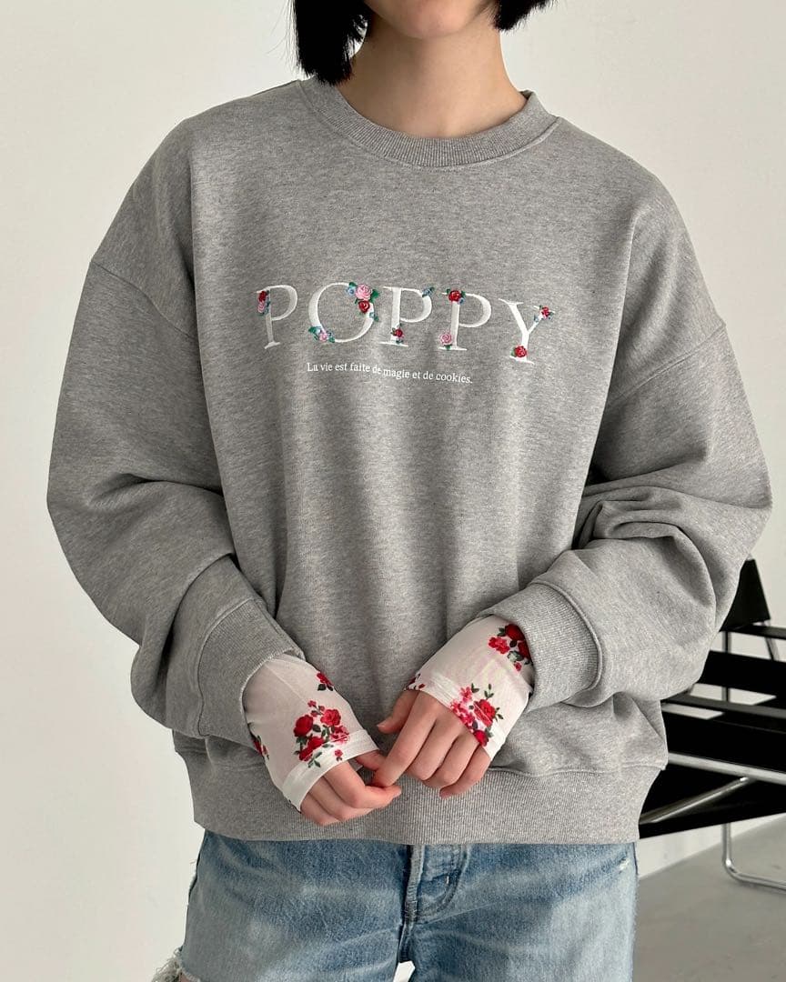 poppy あさぎーにょ ロゴスウェット ⭐️美品⭐️あさぎーにょ poppyいちごプリントスウェット - メルカリ