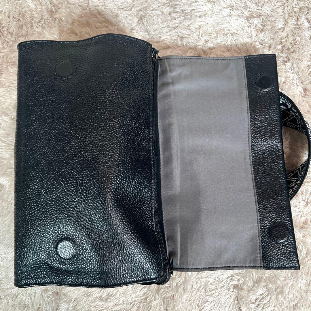 販売終了品 イアパピヨネ 《本革》柄ワイドテープショルダーバッグ ボディバッグ