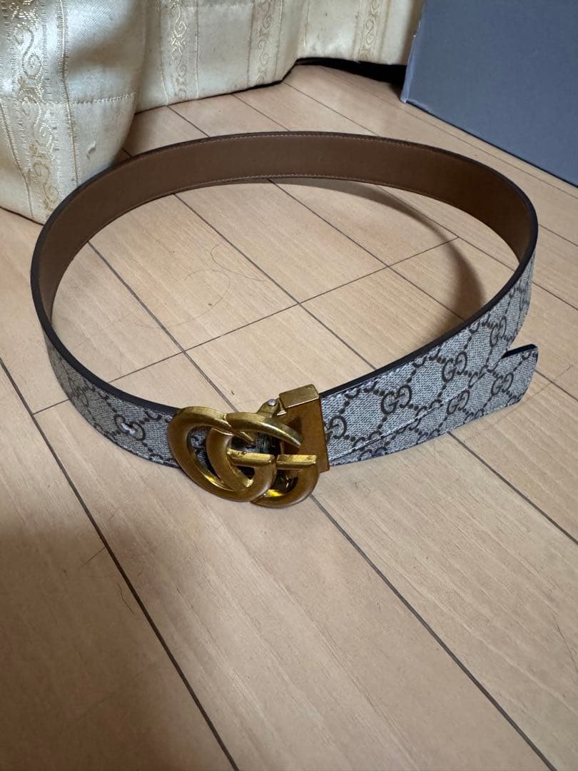 GUCCI GGパターン ゴールドバックル ベルト GUCCI (グッチ) ダブルG ゴールドバックル リバーシブル ベルト