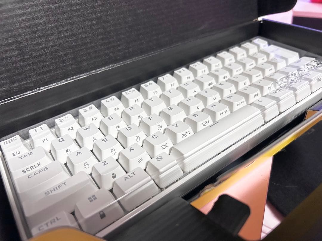 CORSAIR K65 RGB MINI メカニカルキーボード ホワイト K65 RGB MINI 60% Mechanical Gaming Keyboard — CHERRY MX SPEED — White