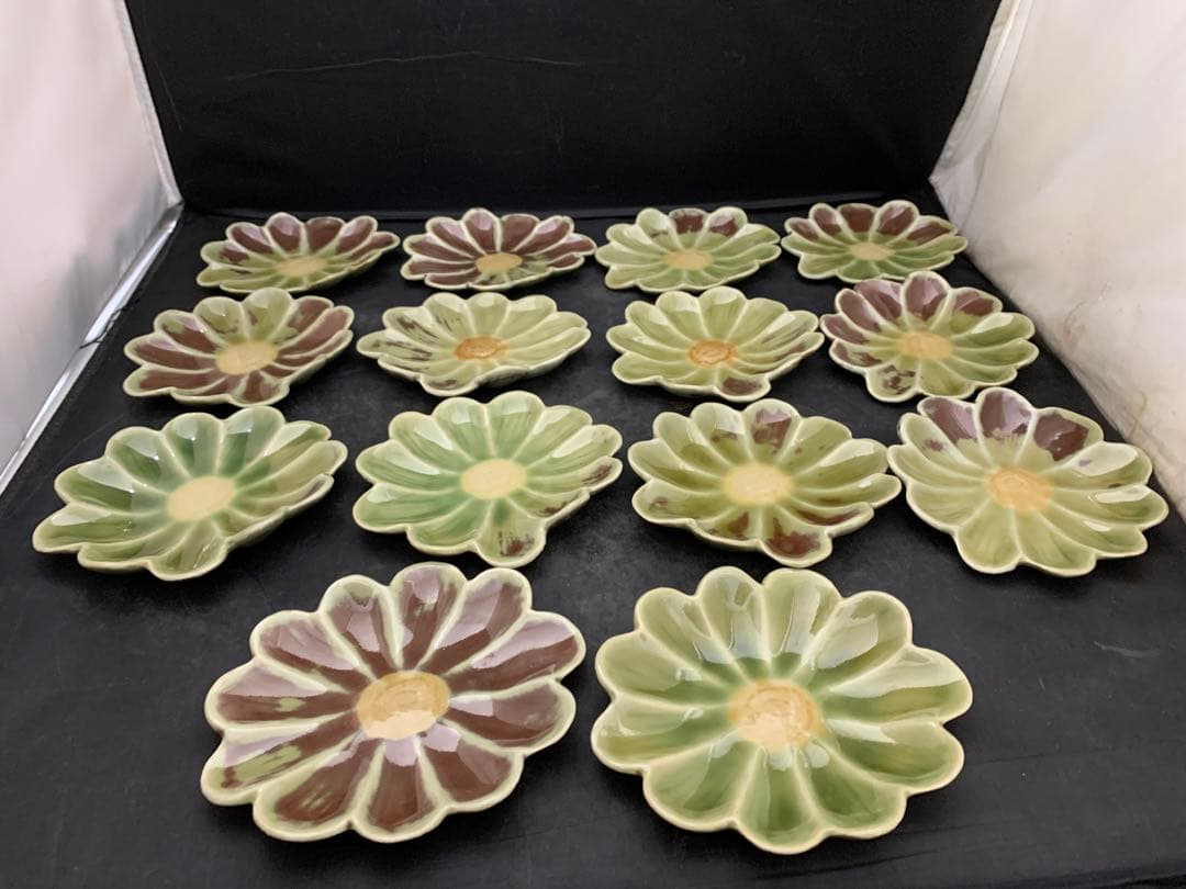 京　寳悦 作　花形皿　小皿　14枚　器　お花 楽天市場】白桜 小皿 桜 プレート 小皿 花 おしゃれ 白い食器/取り皿