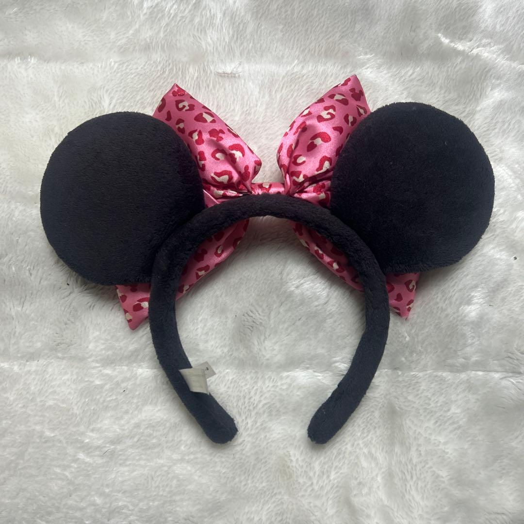 ディズニー カチューシャ ピンク ヒョウ柄 レア リボン Jk - メルカリ
