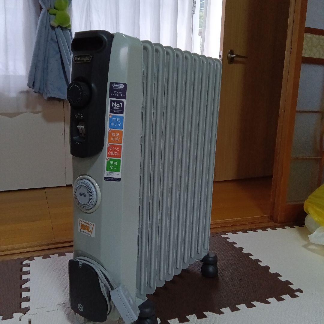 デロンギオイルヒーターHJO812☆