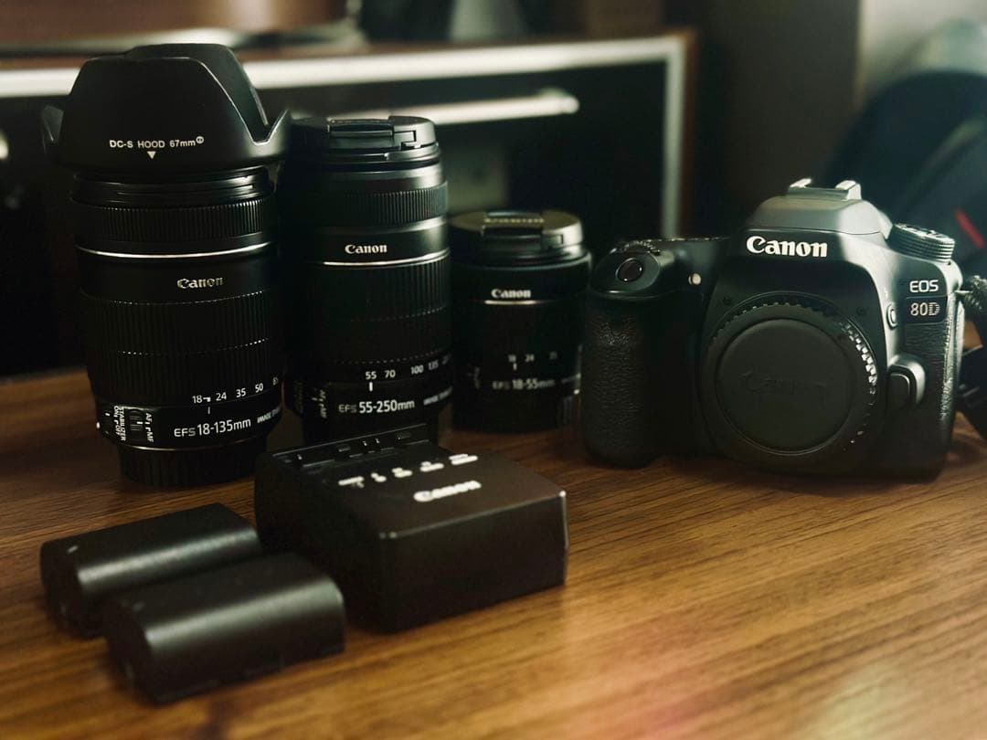 [美品] Canon EOS 80D 3本レンスセット EOS 80D Canon キヤノン 超望遠トリプルレンズセット SDカード(16GB