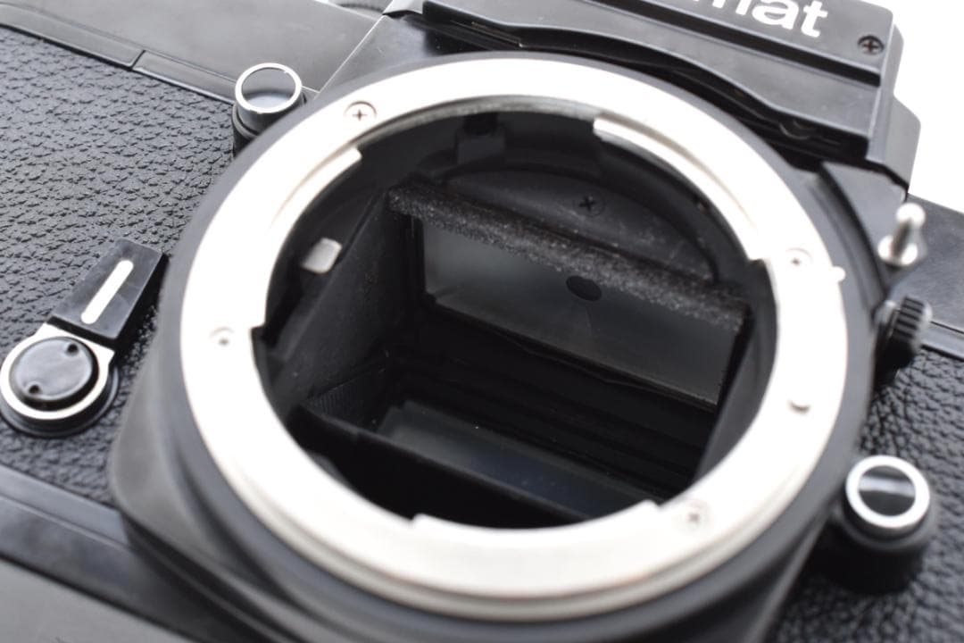 完動品】Nikomat EL ブラック｜露出計シャッターOK・ファインダー美品