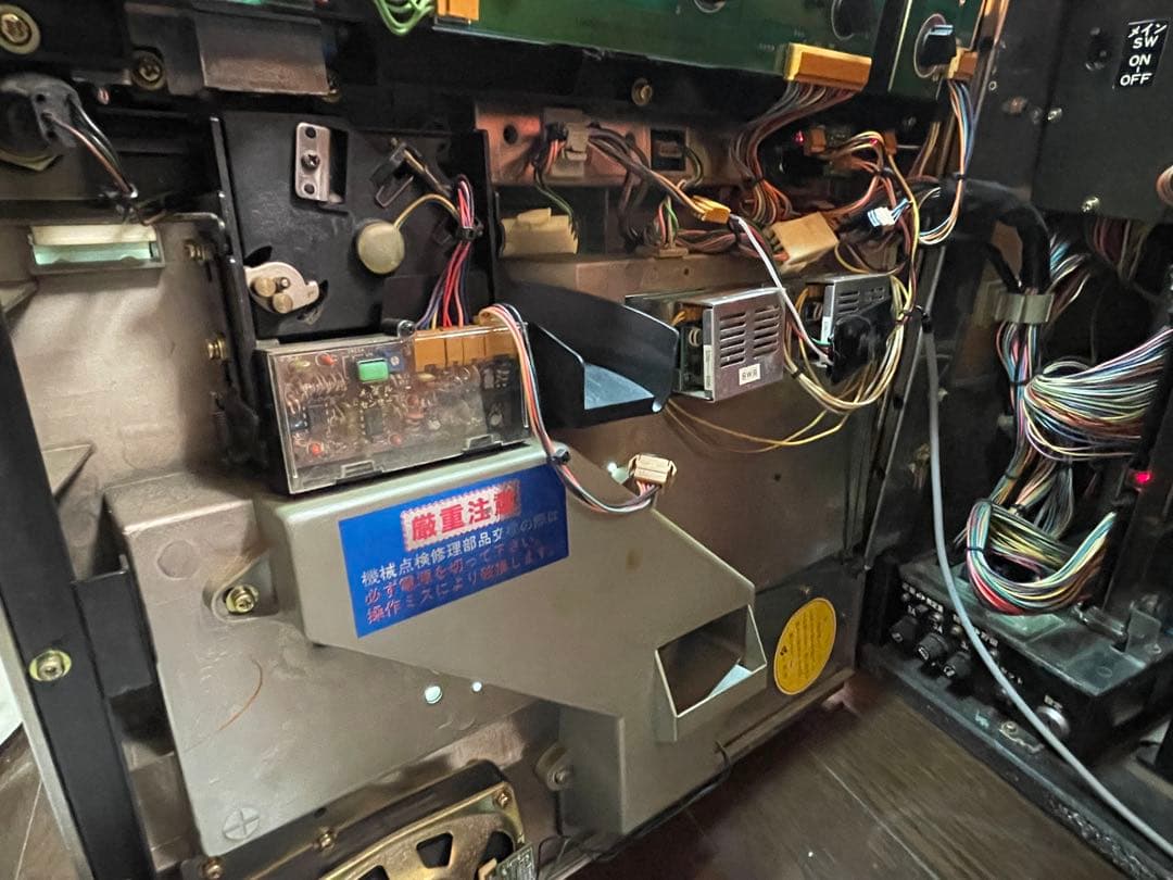 送料込 レア台 パチスロ実機 4号機 フリッパー3 コイン不要機付 - メルカリ