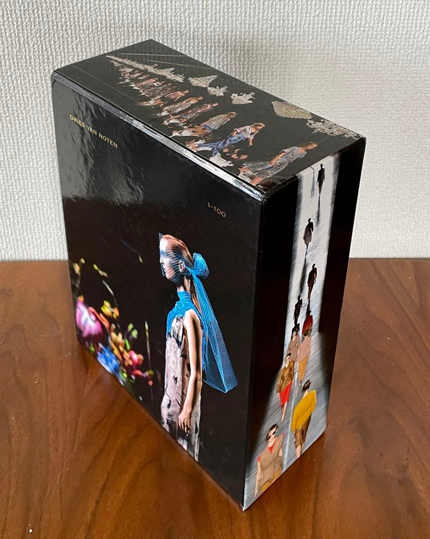 美品 希少】DRIES VAN NOTEN ドリス ヴァン ノッテン 作品集