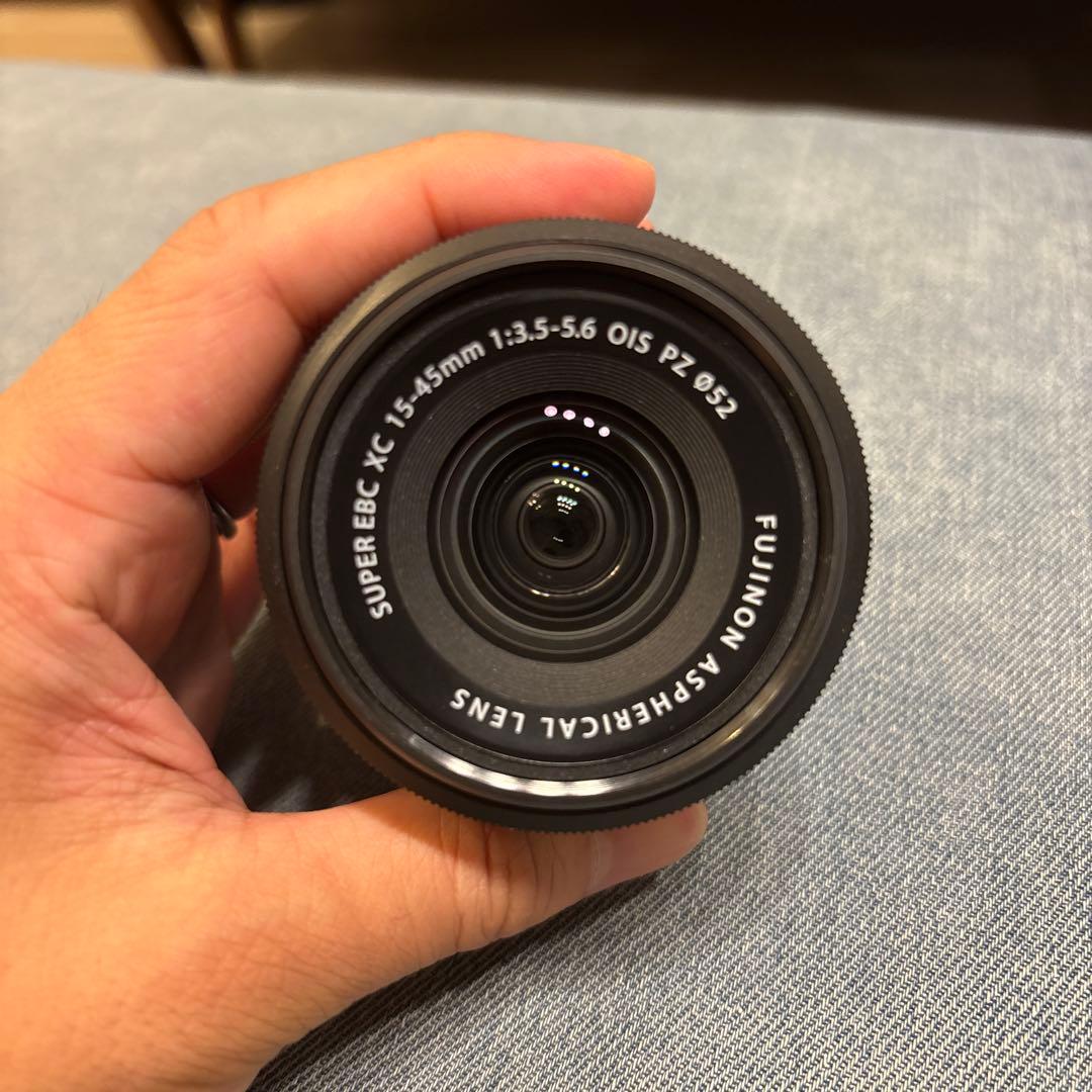 xc15-45mm ズームレンズ f/3.5-5.6