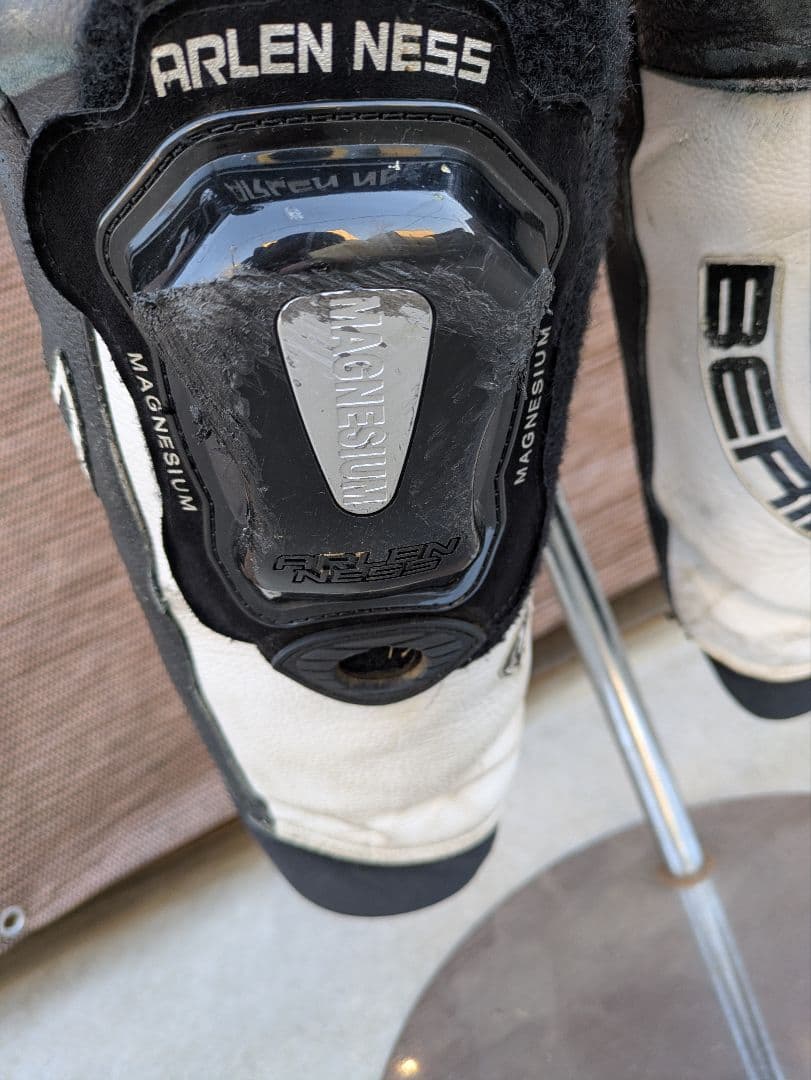 なべライダー様BERIK 2.0 ブラック/ホワイト革ツナギ - メルカリ